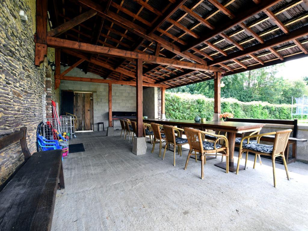 Spacious Holiday Home In Lierneux With Garden Kültér fotó