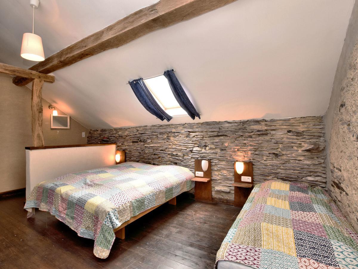 Spacious Holiday Home In Lierneux With Garden Kültér fotó